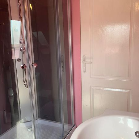 Studio Meuble Dans Une Maison Limay Esterno foto