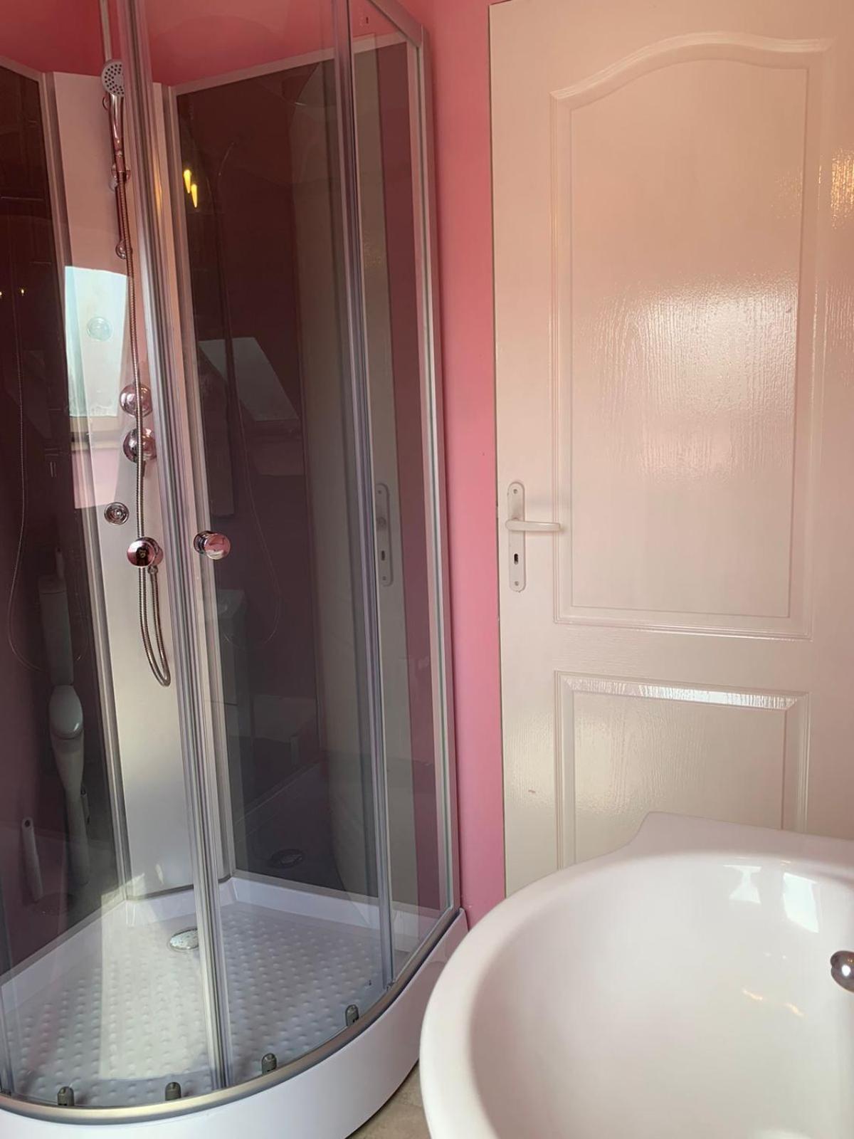 Studio Meuble Dans Une Maison Limay Esterno foto