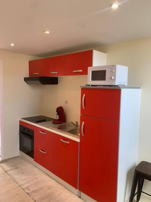 Studio Meuble Dans Une Maison Limay Esterno foto